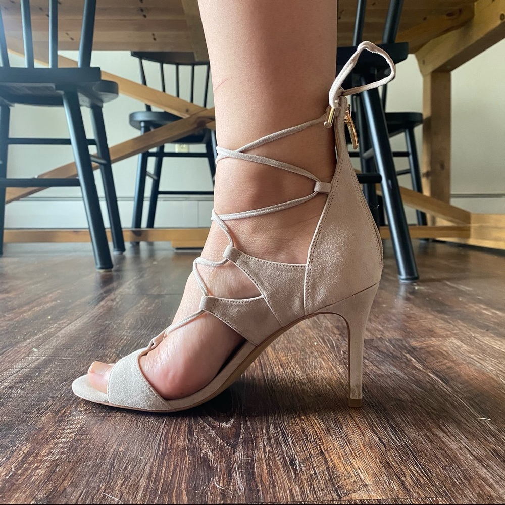 In great condition Marc Fisher ballad dress sandal